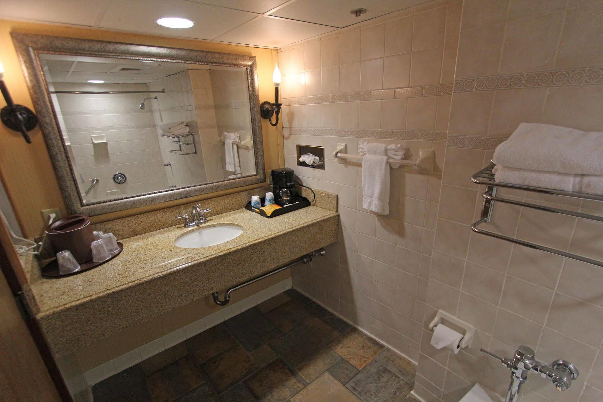 Lake Barkley State Resort Canton Extérieur photo
